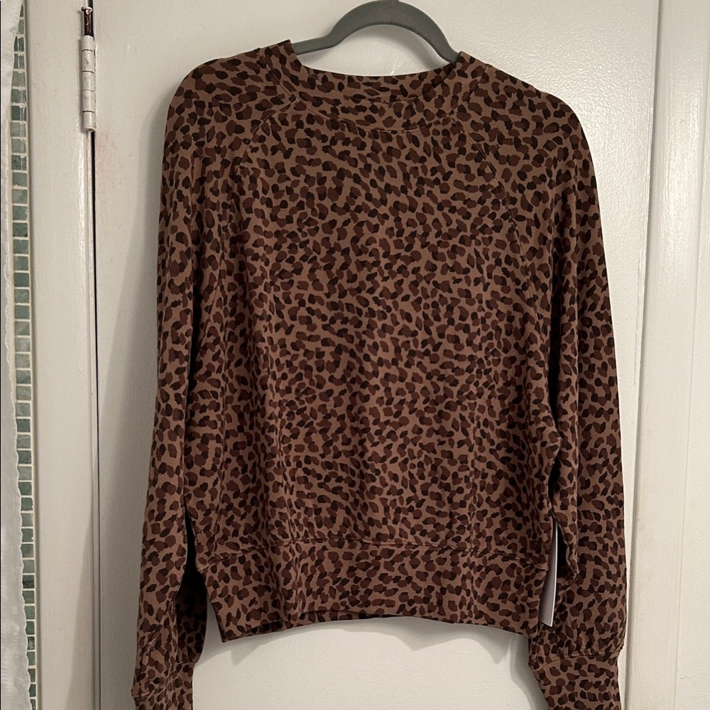 NWT Tavi Brown Crew Leopard Sweatshirt, Medium